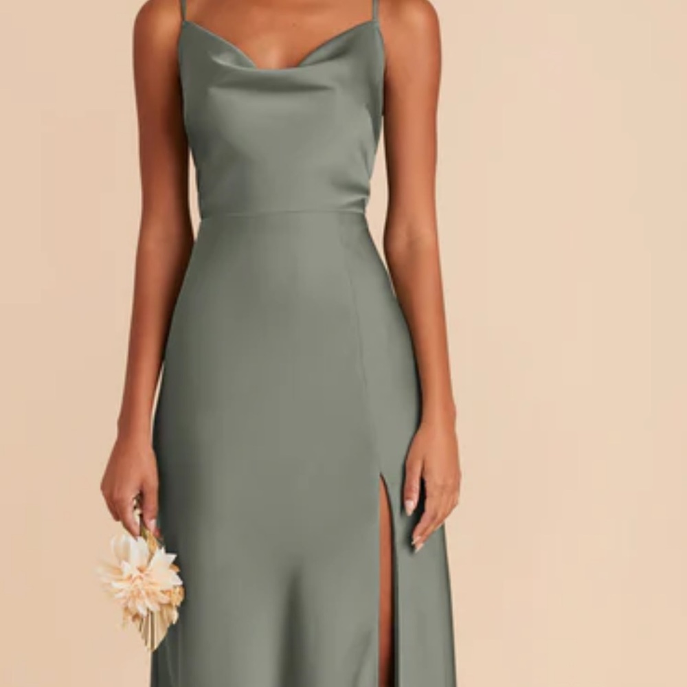 Elegant Green Sleeveless Dress
